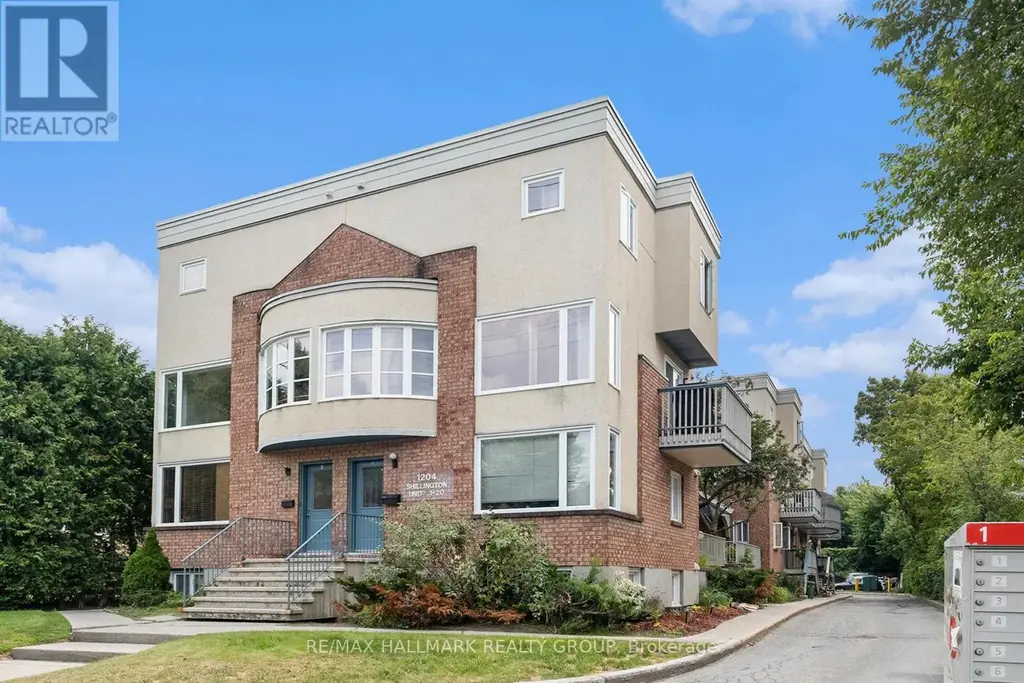 15 - 1204 Shillington Avenue, Ottawa